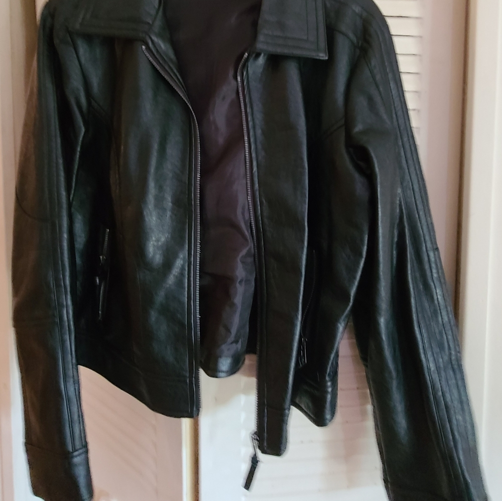 Women's biker jacket